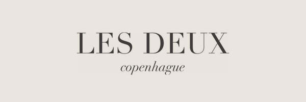 LES DEUX